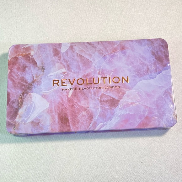 Makeup Revolution Eyeshadow Palette, Forever Flawless Unconditional Love - Picture 10 of 11